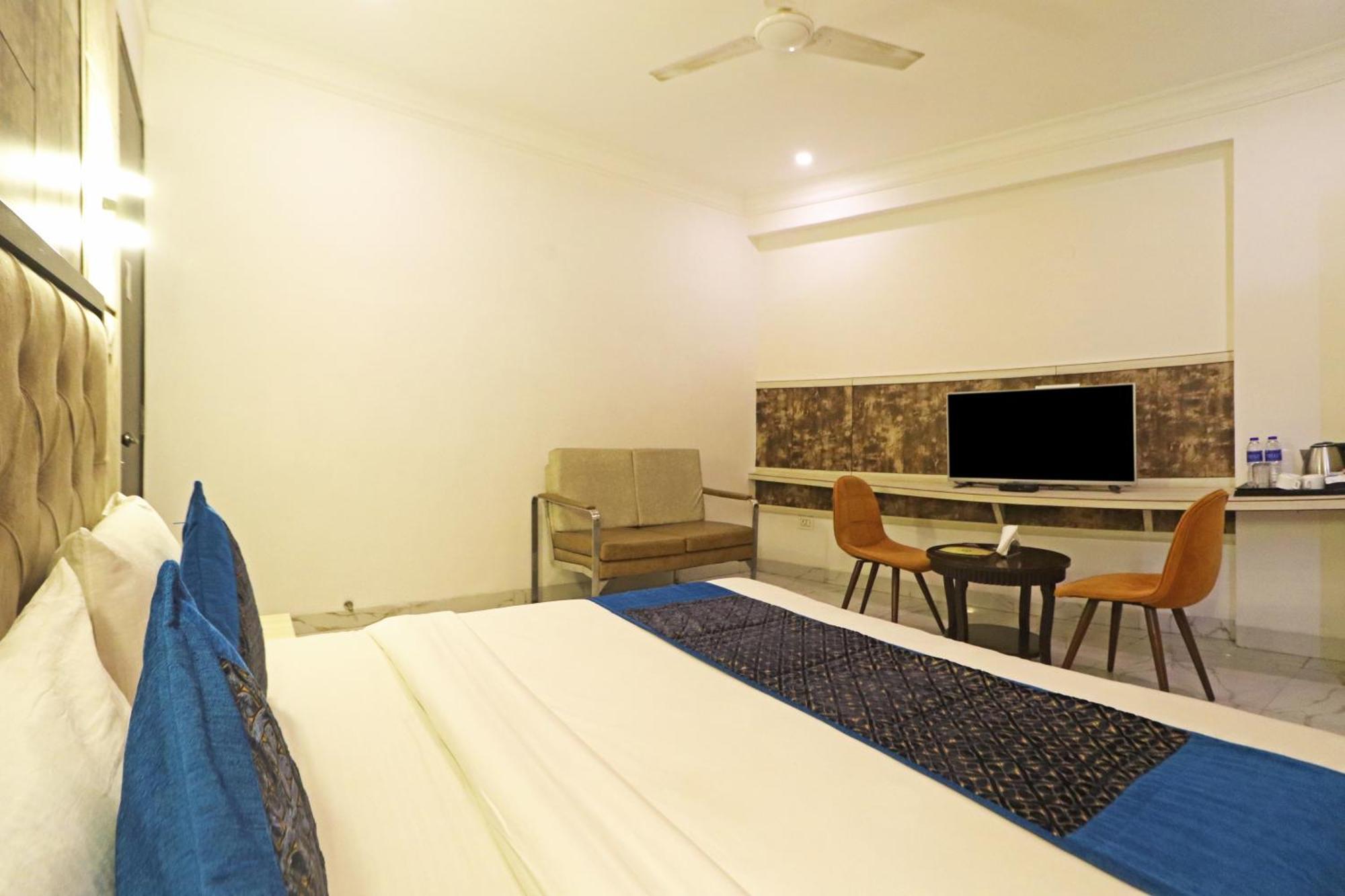 Hotel Almora Inn - Near By Delhi International Airport - With Free Airport Pickup And Drop Nova Deli Exterior foto