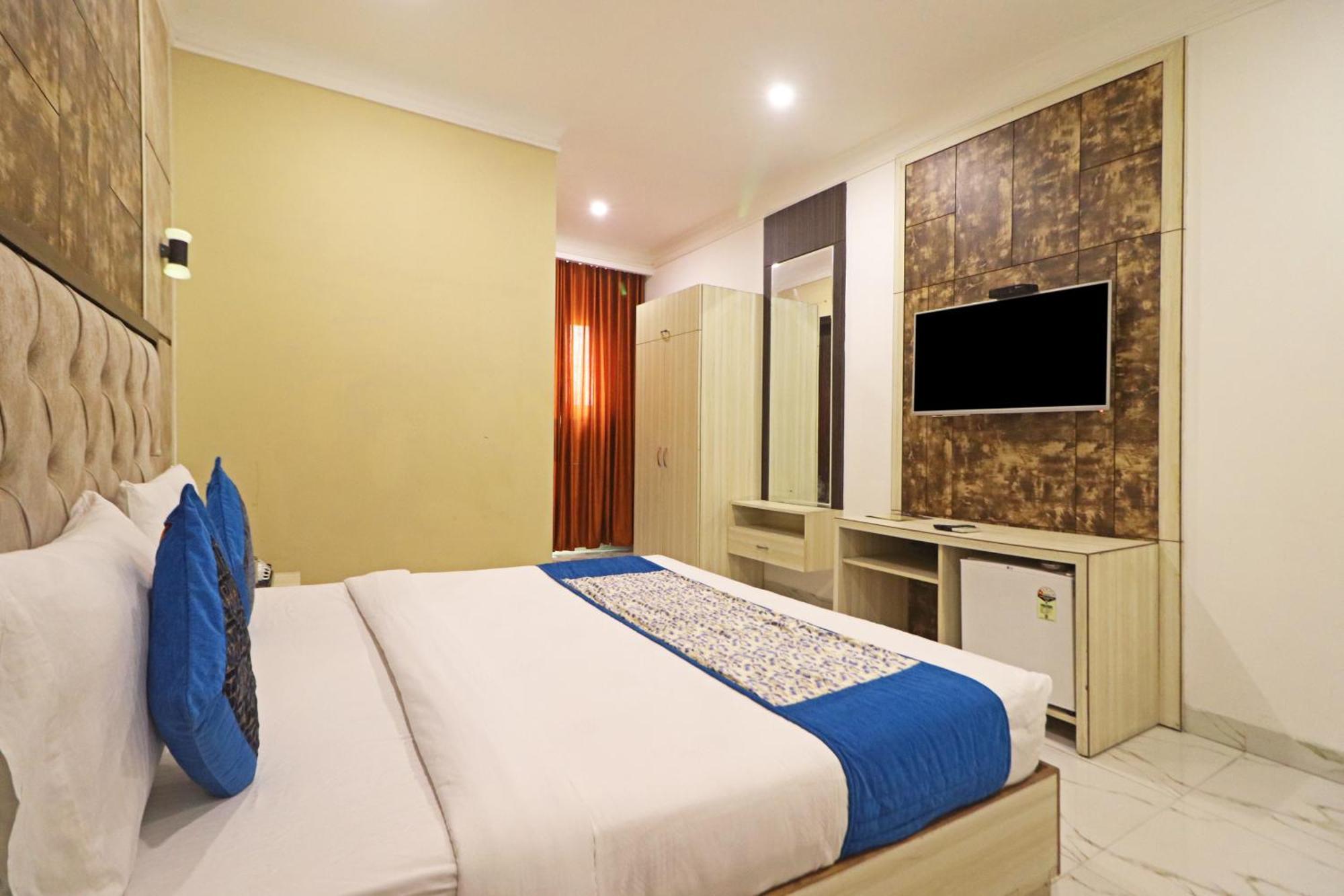Hotel Almora Inn - Near By Delhi International Airport - With Free Airport Pickup And Drop Nova Deli Exterior foto