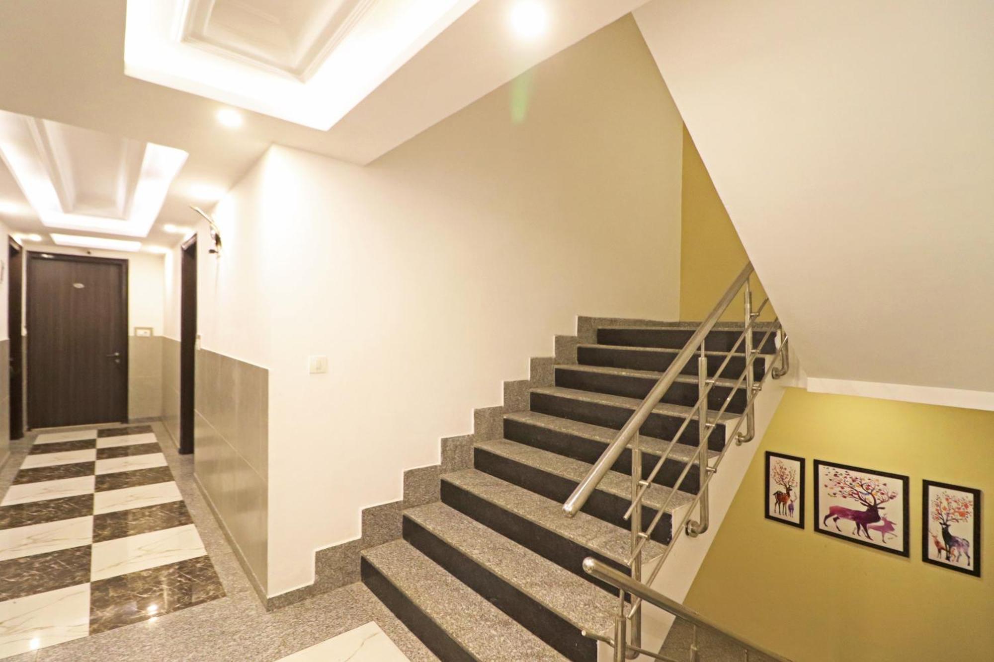Hotel Almora Inn - Near By Delhi International Airport - With Free Airport Pickup And Drop Nova Deli Exterior foto